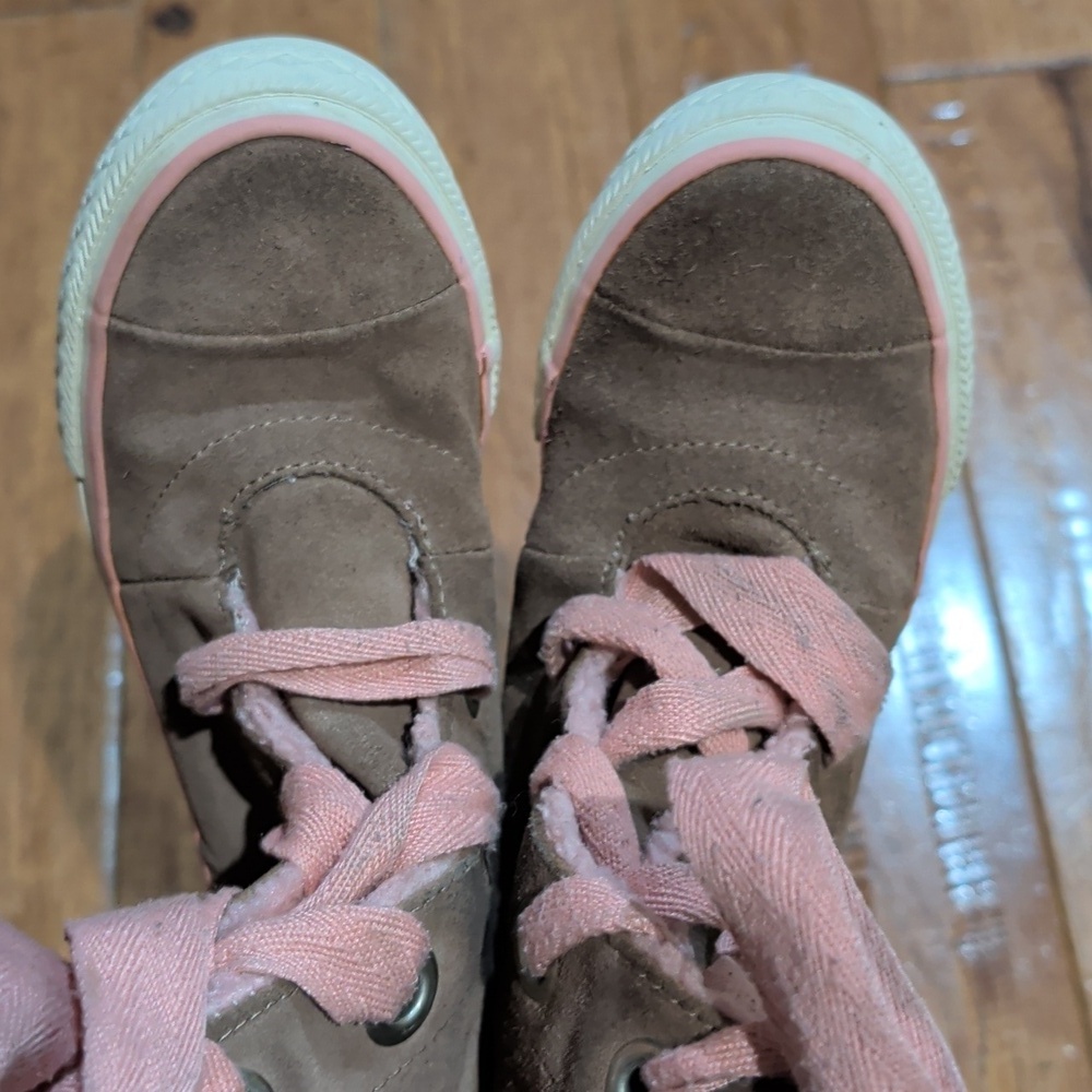 Converse Sky High Kids High-Top Brown Suede  Sneakers with Pink Laces - Picture 7 of 9